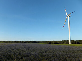 Krupy. Fragment zespołu elektrowni wiatrowych
