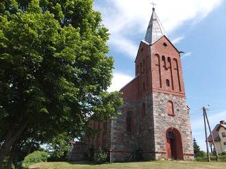 Ugoszcz. Kościół pw. Matki Boskiej Szkaplerznej